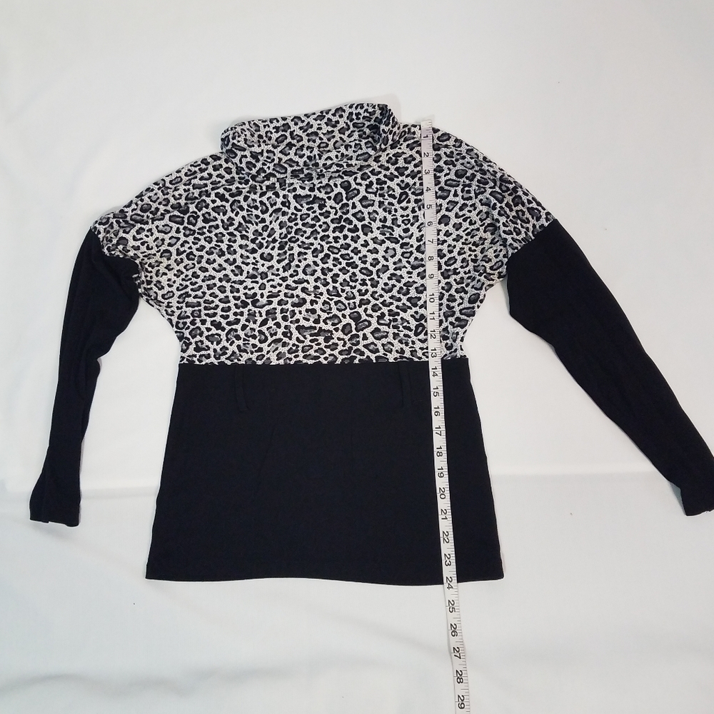 Woman's high neck slim fit party leopard print shi - Picture 4 of 7